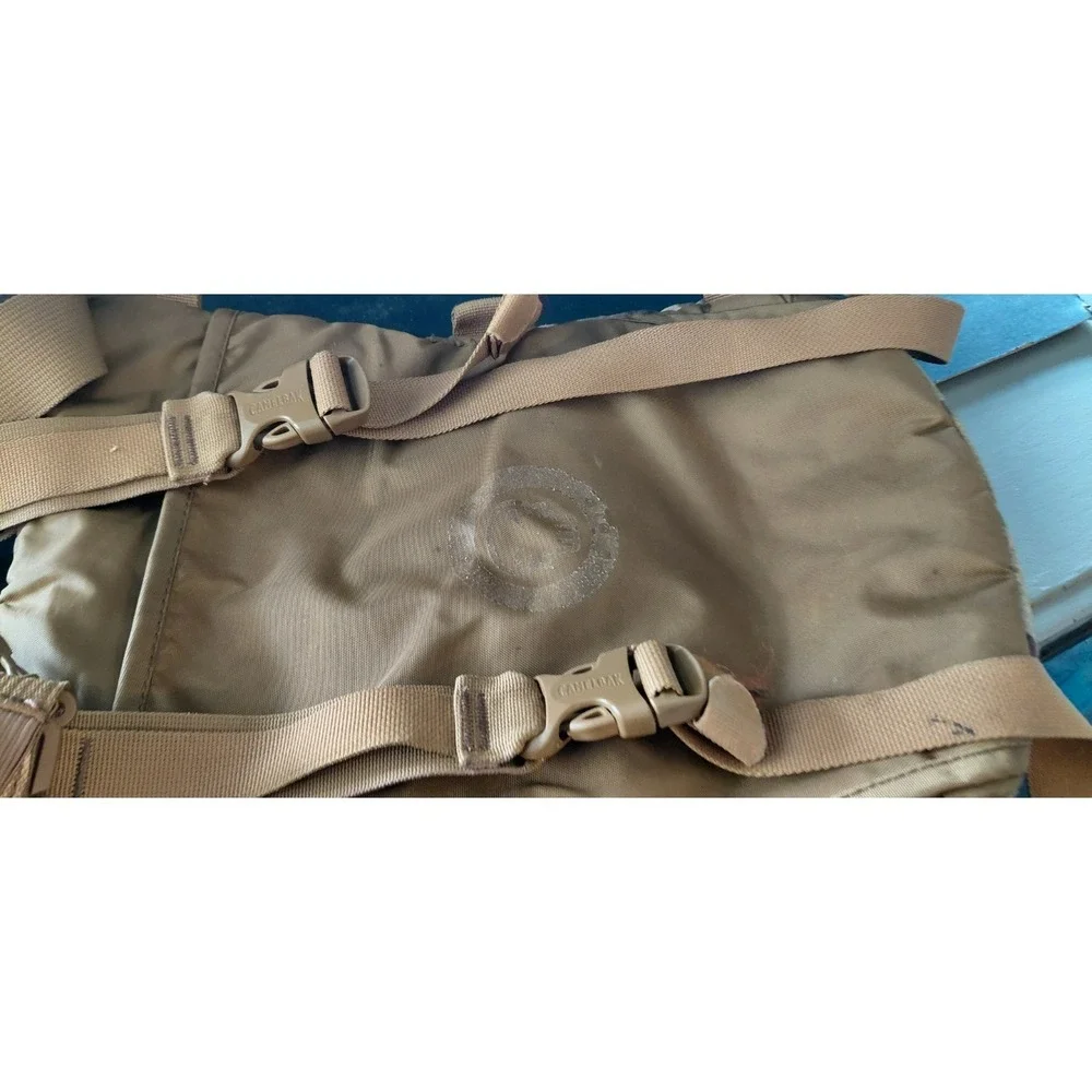 Military tactical use CamelBak Ambush tactical Bag Missing Reservoir Part AS IS